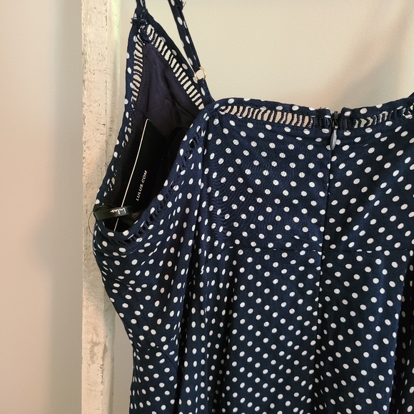 Lulus♡ NWT Polka Dot midi dress with side slit - Picture 11 of 11